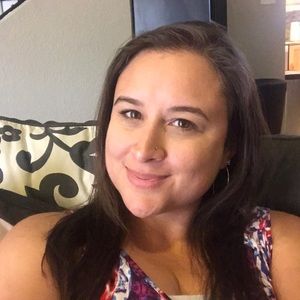 Meet your Posher, Desiree